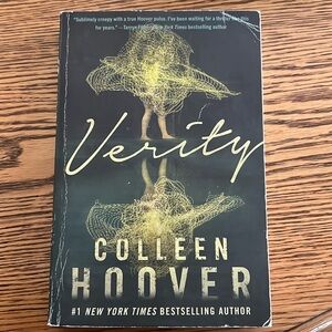 Verity by Colleen Hoover